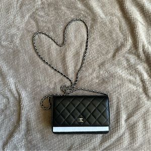 BNIB chanel caviar classic woc in black